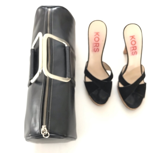 Shoes and handbag. - Picture 1 of 8